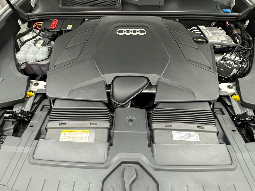 Used 2022 Audi Q8 Premium Plus image 38