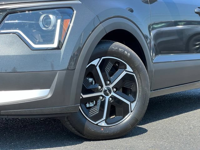 Certified 2026 Kia Niro EX FWD image 2