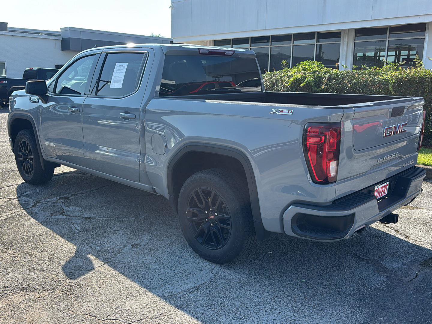 Used 2024 GMC Sierra 1500 Elevation w/ X31 Off-Road Package AWD/4WD image 5