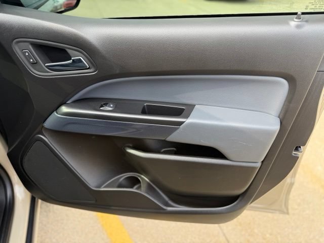Used 2021 Chevrolet Colorado Z71 w/ Safety Package AWD/4WD image 12