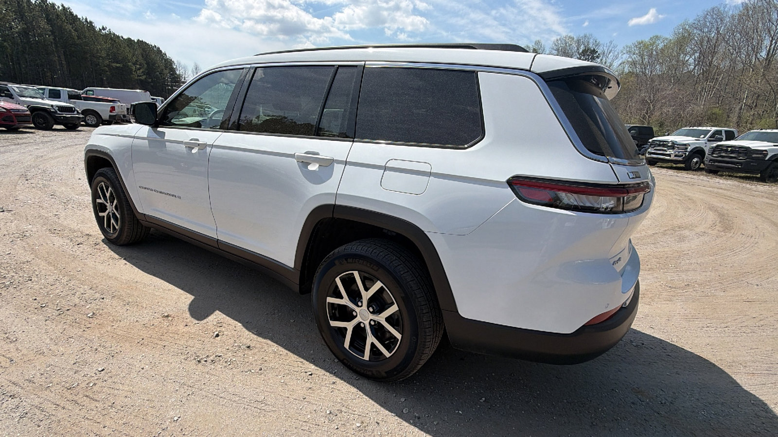 Used 2024 Jeep Grand Cherokee L Limited image 10