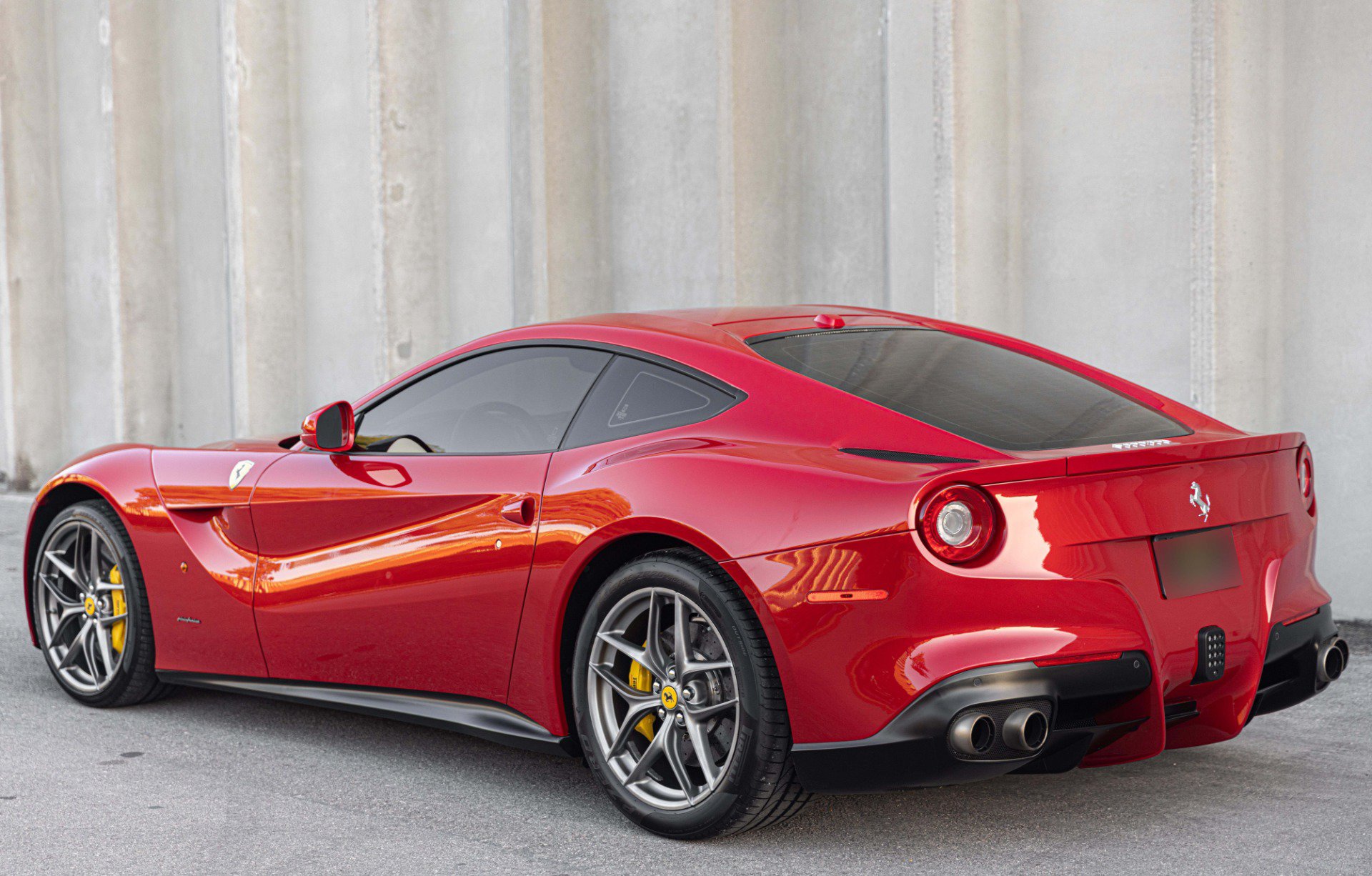 Used 2014 Ferrari F12 Berlinetta RWD image 15