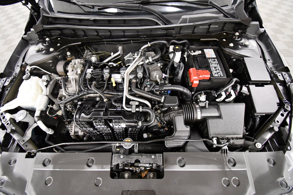Used 2023 Nissan Altima 2.5 SR FWD image 12
