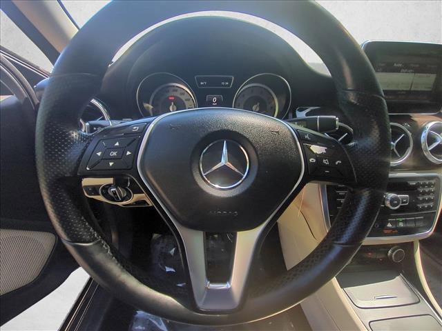 Used 2015 Mercedes-Benz GLA 250 image 30