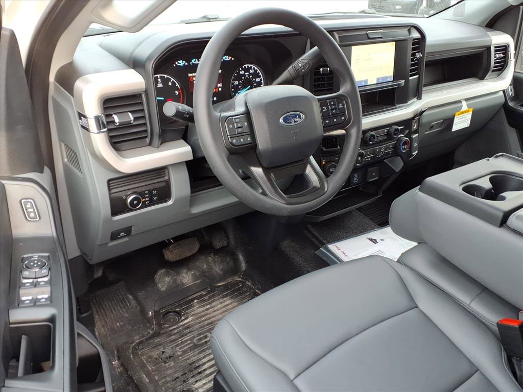 New 2025 Ford F450 XL w/ XL Chrome Package image 13