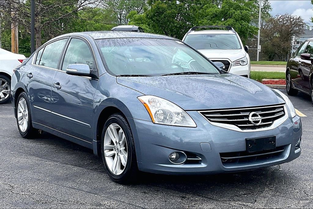 Used 2011 Nissan Altima 3.5 SR w/ 3.5SR Premium Pkg FWD image 38