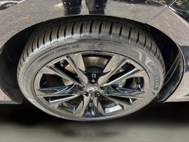 Certified 2024 Lexus ES 350 F Sport w/ Accessory Package (Z2) FWD image 2