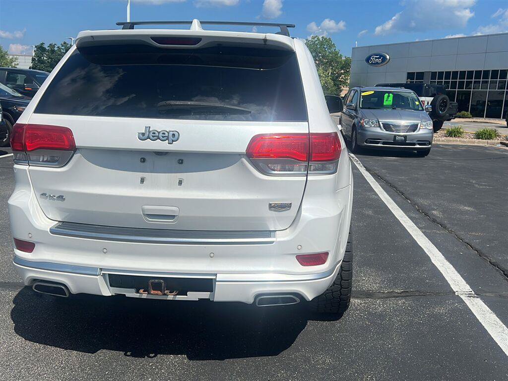 Used 2017 Jeep Grand Cherokee Summit w/ Platinum Series Group AWD/4WD image 8