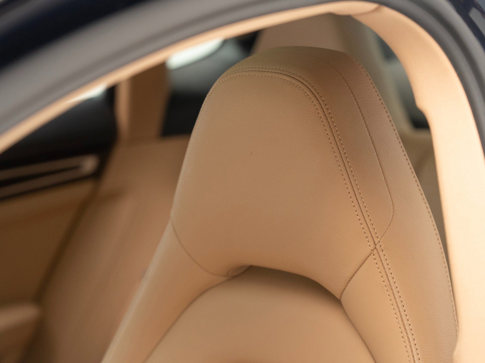 Certified 2018 Porsche Panamera 4S AWD/4WD image 18