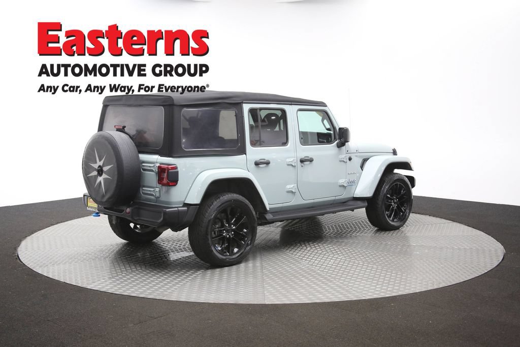 Used 2023 Jeep Wrangler Unlimited Sahara w/ Cold Weather Group AWD/4WD image 41