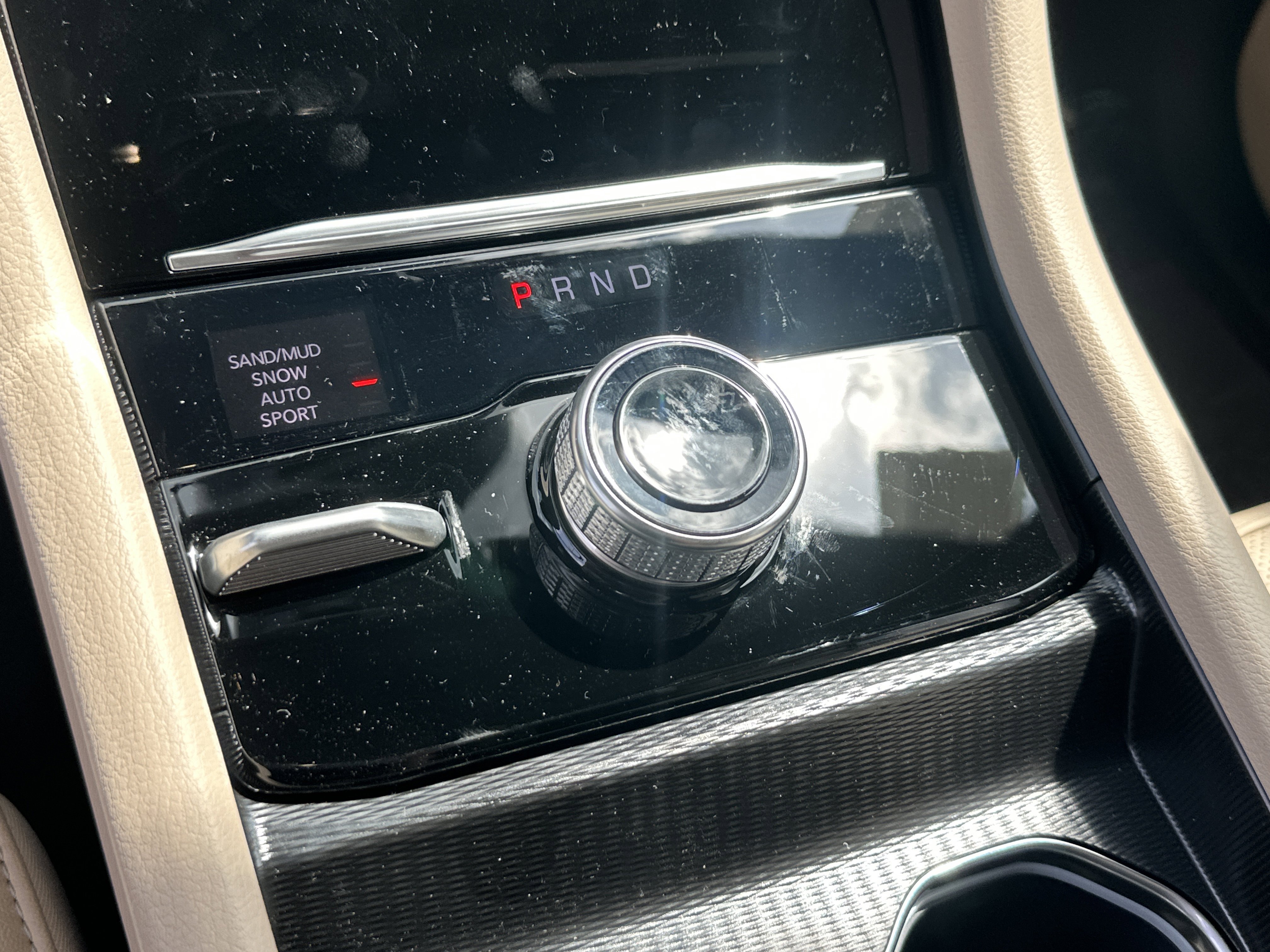 New 2026 Jeep Grand Cherokee Limited w/ Luxury Tech Group II AWD/4WD image 4