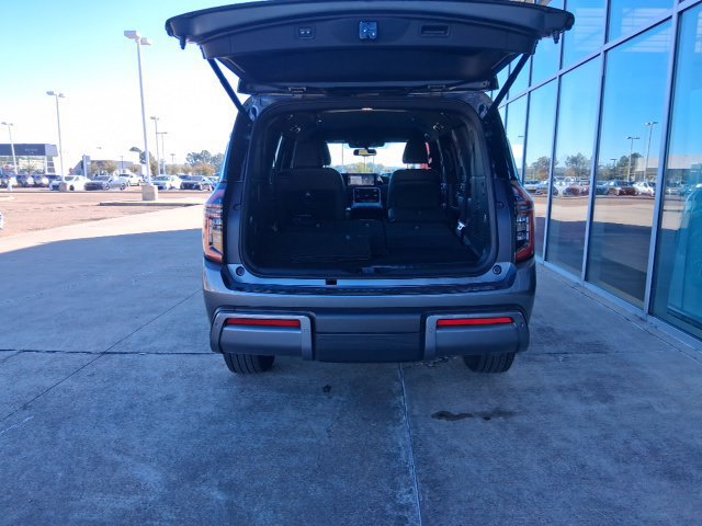 Certified 2026 Nissan Armada SL w/ Captain's Chari Seat Package RWD image 7