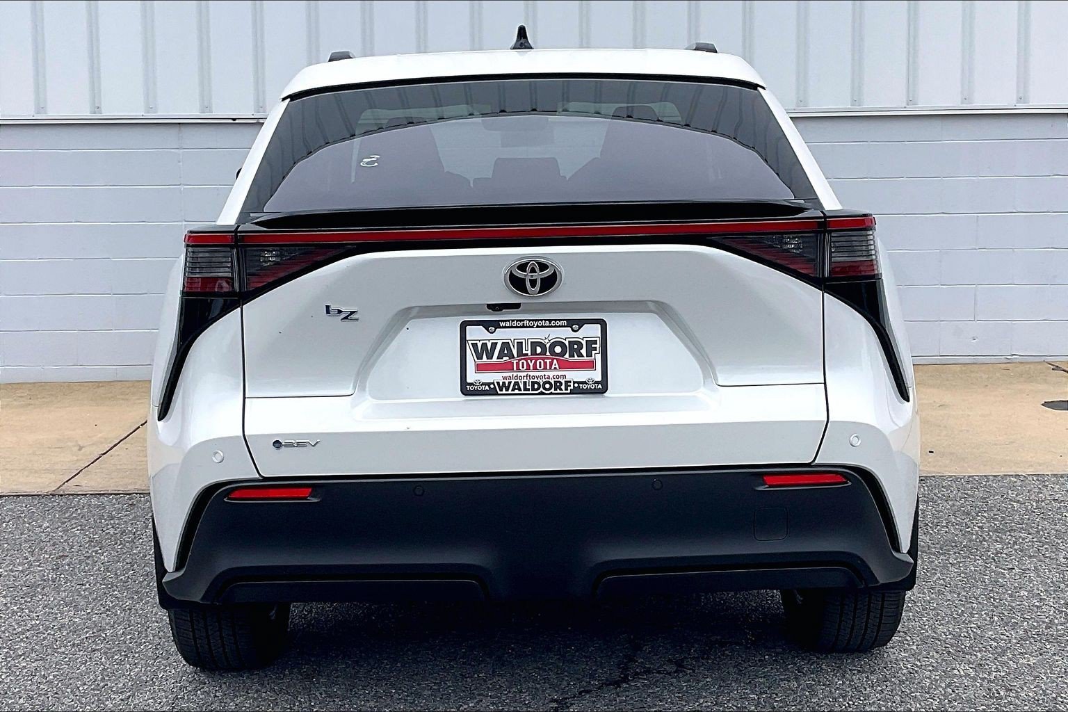 New 2026 Toyota bZ FWD image 5