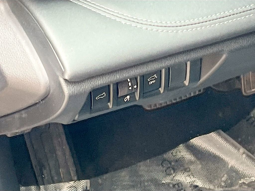 Used 2023 Subaru Outback Limited image 10