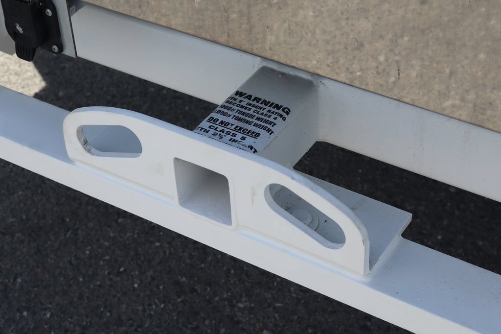 Used 2023 Ford F550 2WD Regular Cab Super Duty image 55
