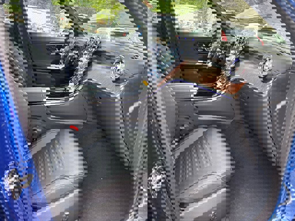 New 2026 Mercedes-Benz GLC 300 4MATIC image 13