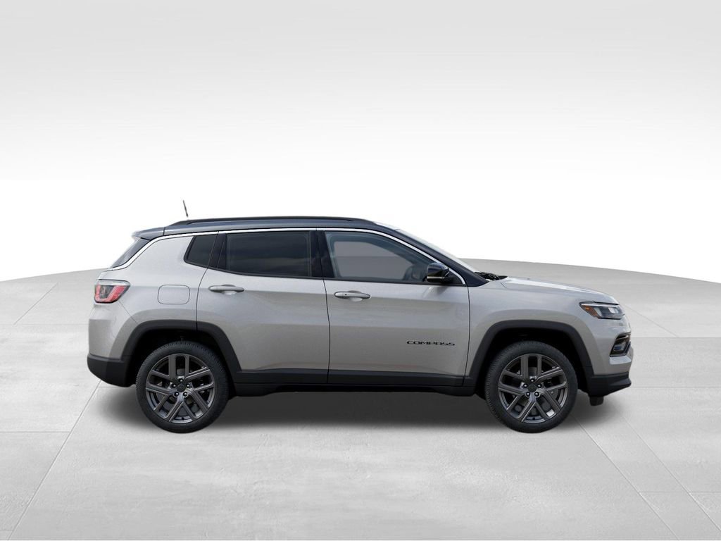 New 2026 Jeep Compass Limited w/ Sun, Sound & Navigation Group AWD/4WD image 21