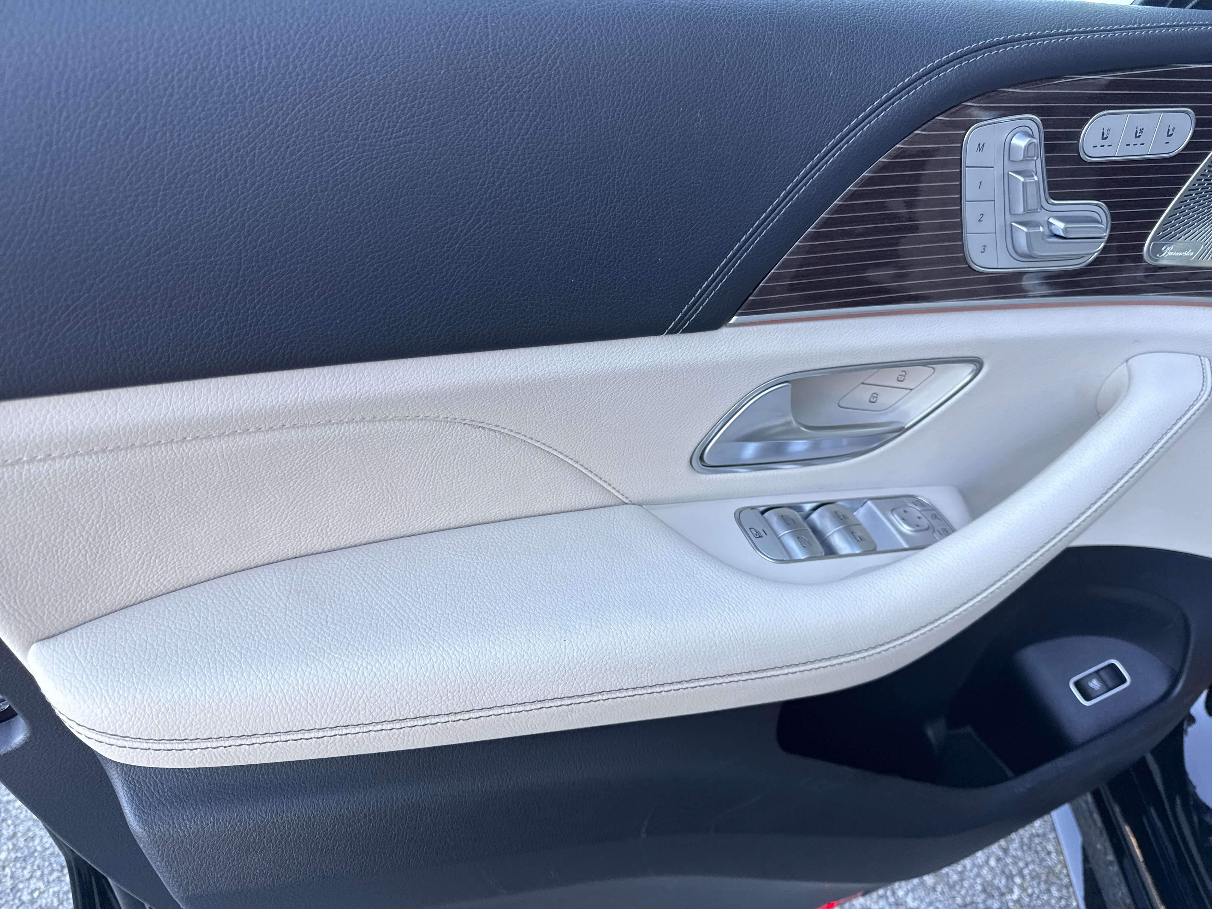 Certified 2023 Mercedes-Benz GLS 450 4MATIC image 7