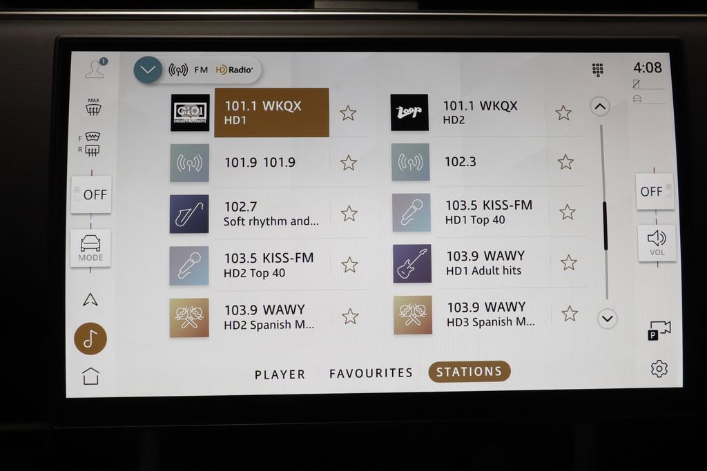 Used 2025 Land Rover Range Rover SE image 9