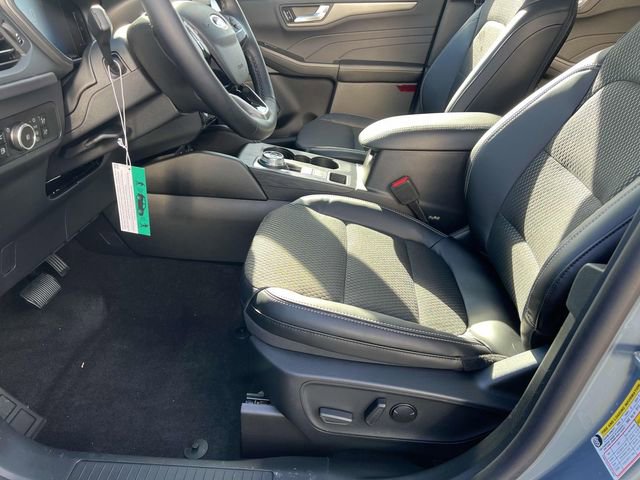 New 2025 Ford Escape SE image 24