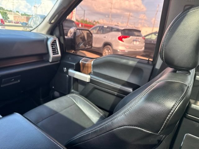Used 2015 Ford F150 Lariat w/ Equipment Group 502A Luxury AWD/4WD image 16
