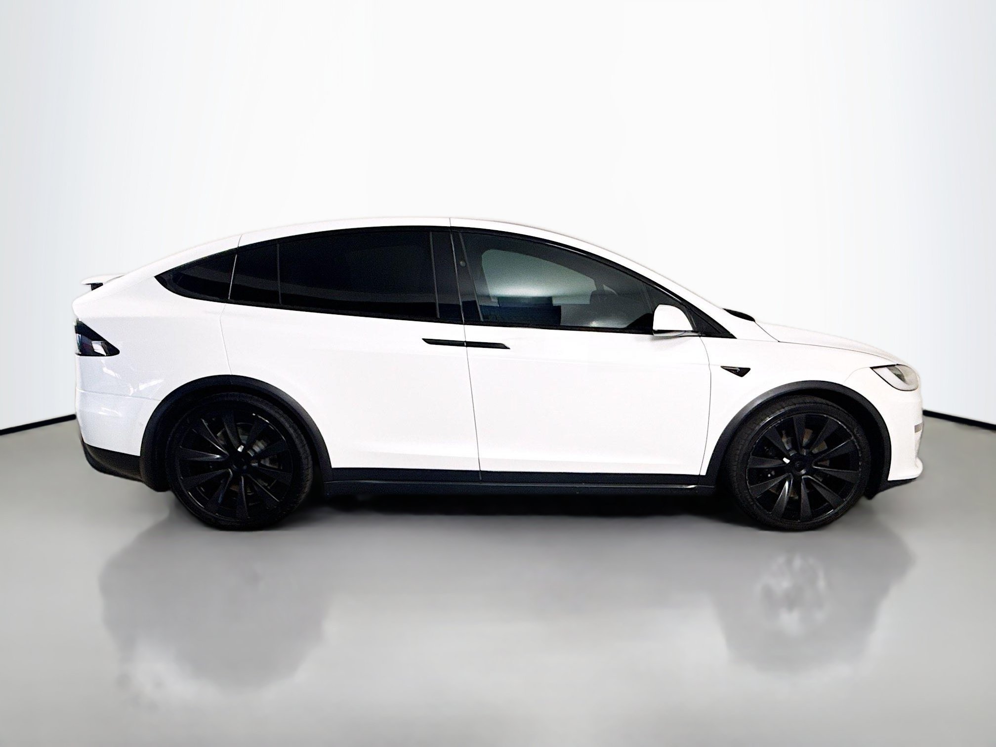 Used 2022 Tesla Model X Plaid AWD/4WD image 11
