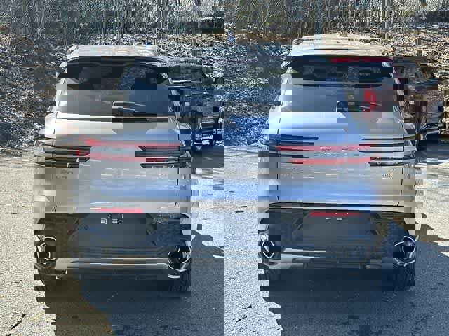 Used 2023 Genesis GV70 2.5T w/ Sport Prestige Package image 4