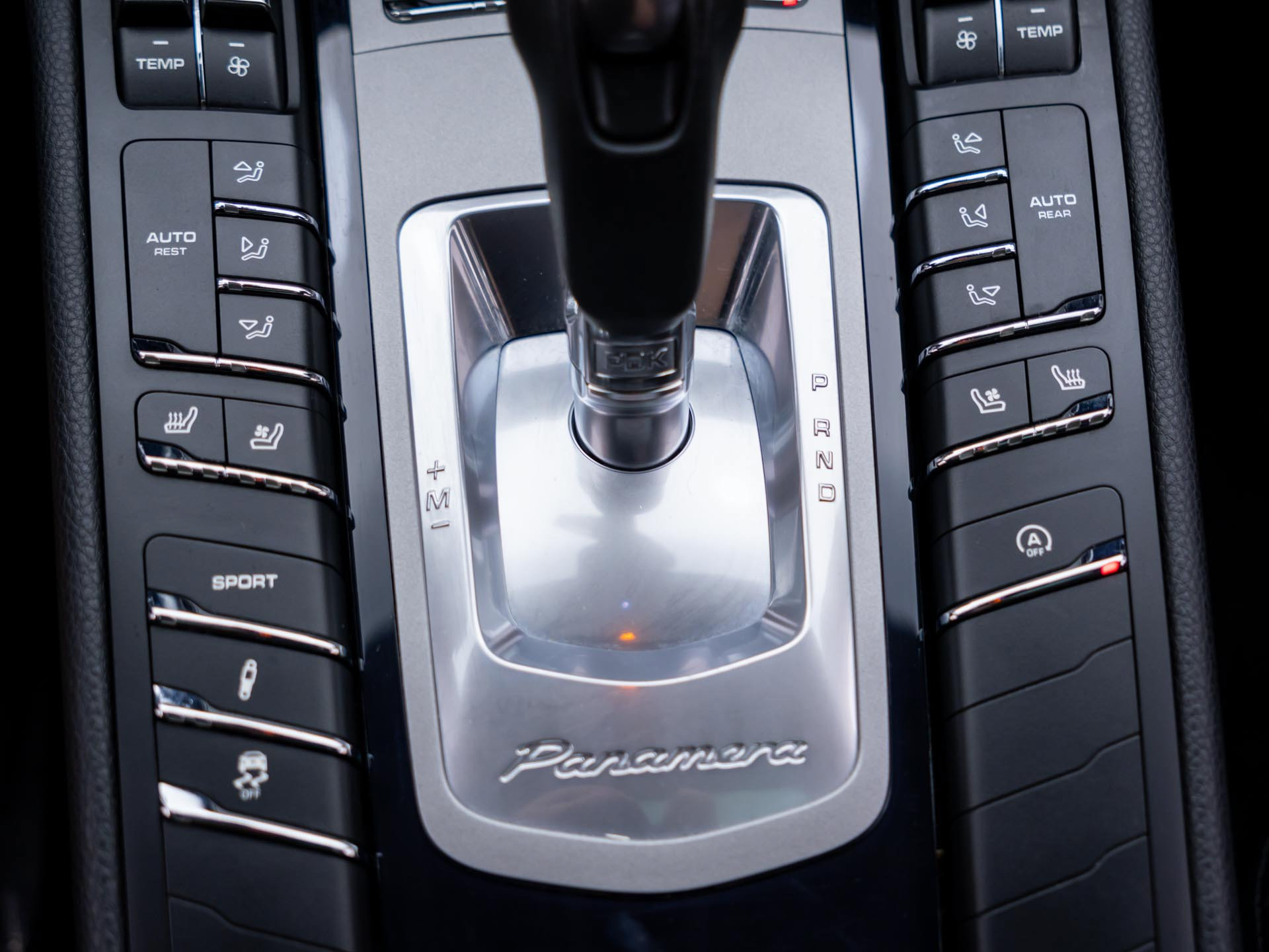 Used 2015 Porsche Panamera image 25