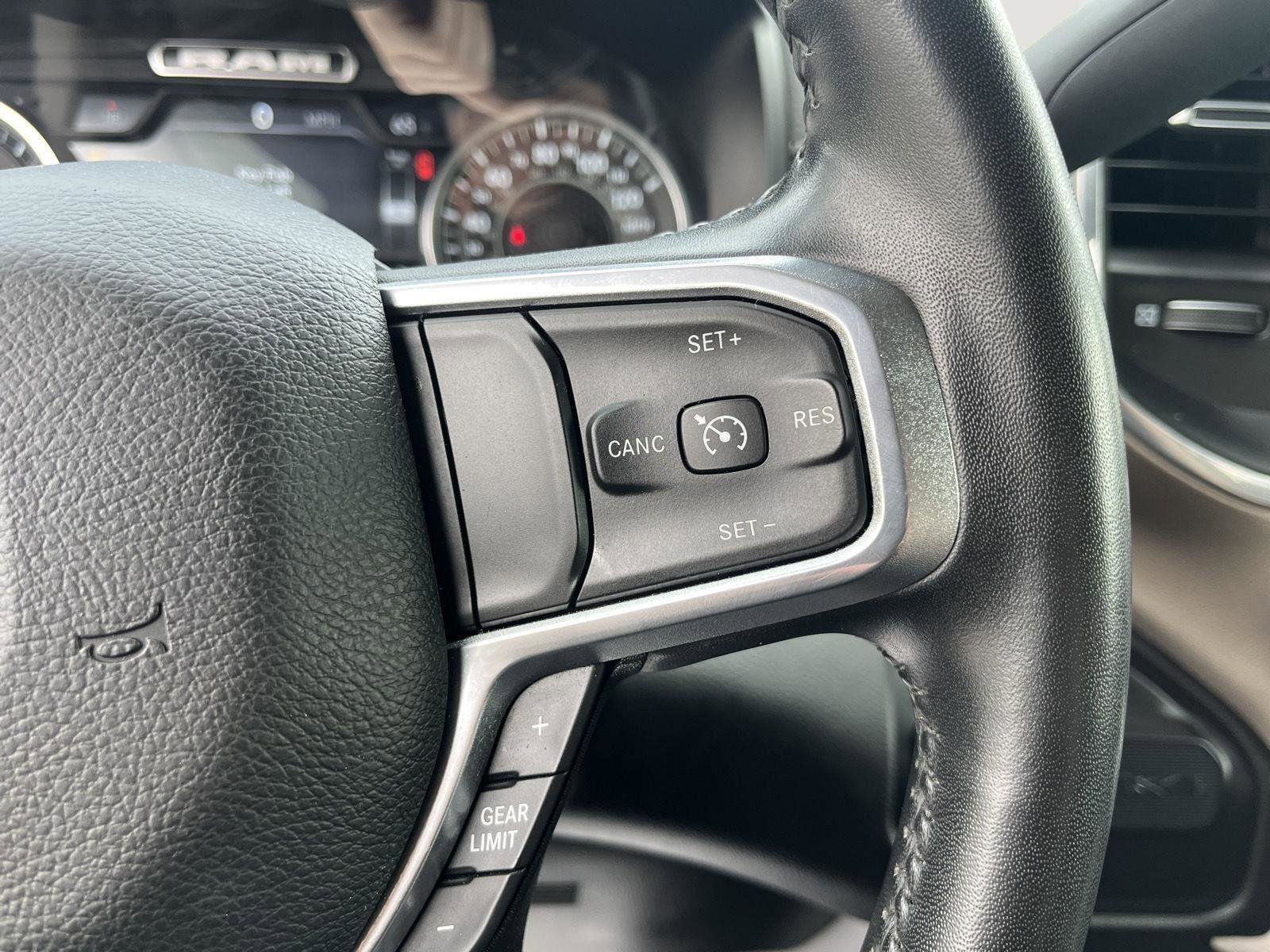 Used 2024 RAM 2500 Laramie AWD/4WD image 33