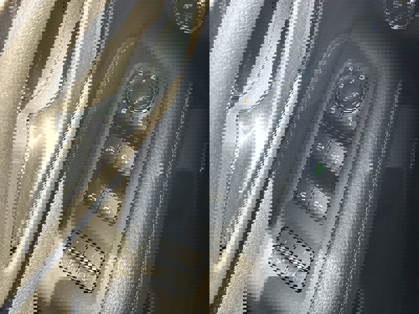 Used 2023 GMC Yukon Denali w/ Denali Reserve Package image 15