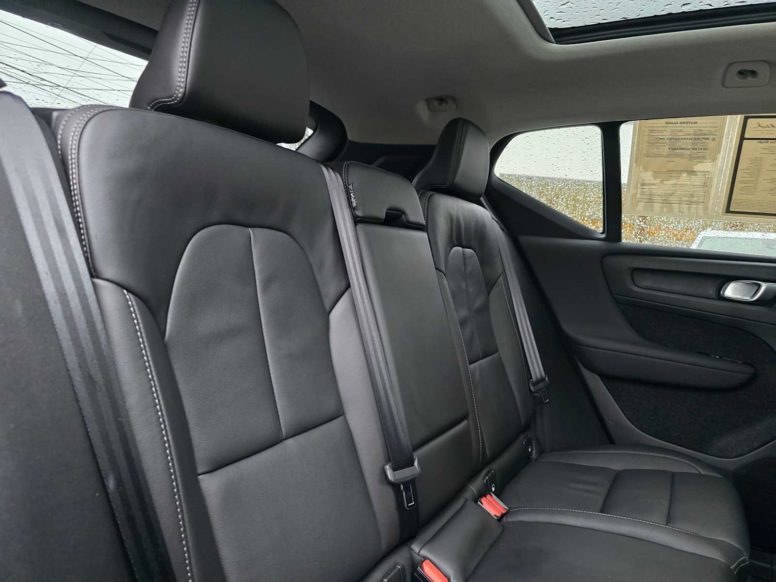 Certified 2025 Volvo XC40 B5 Plus image 14