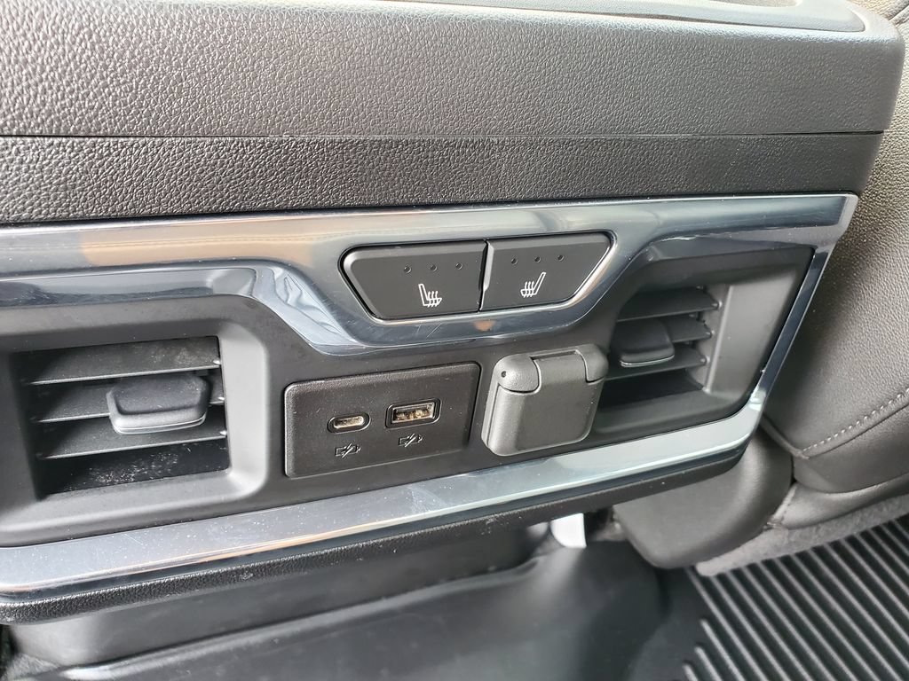 Used 2021 GMC Sierra 1500 SLT w/ SLT Convenience Package AWD/4WD image 12