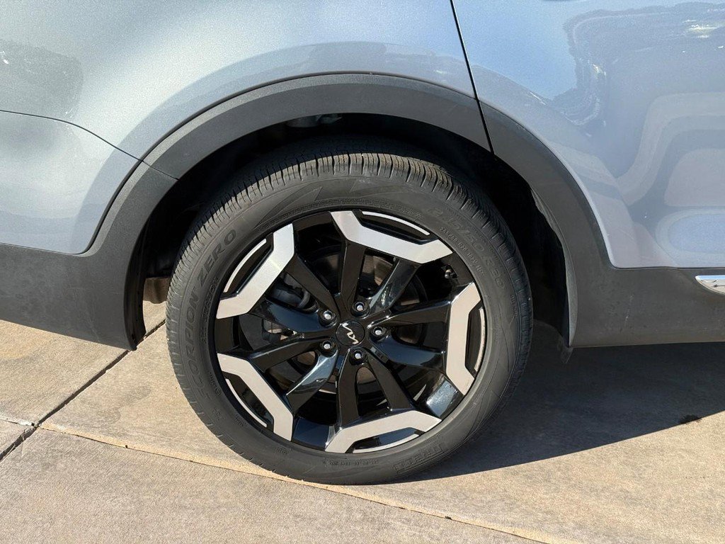 Used 2025 Kia Telluride S AWD/4WD image 6