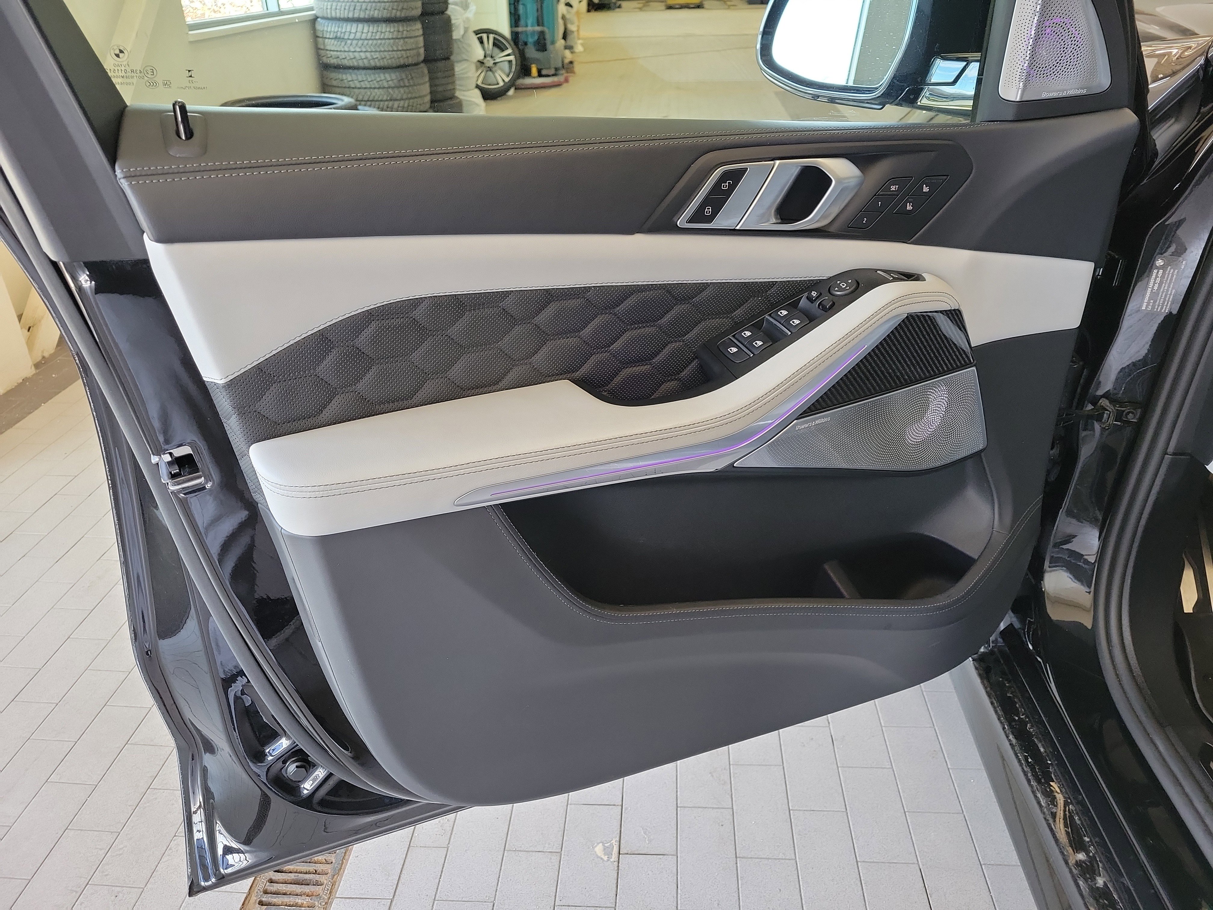 Used 2024 BMW X5 M Competition w/ Executive Package image 15