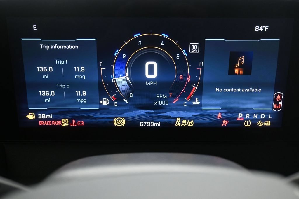 Used 2026 Chevrolet Traverse LT FWD image 13
