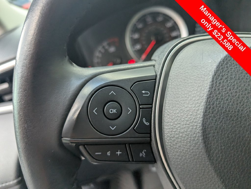 Used 2022 Toyota Corolla Cross LE AWD/4WD image 14