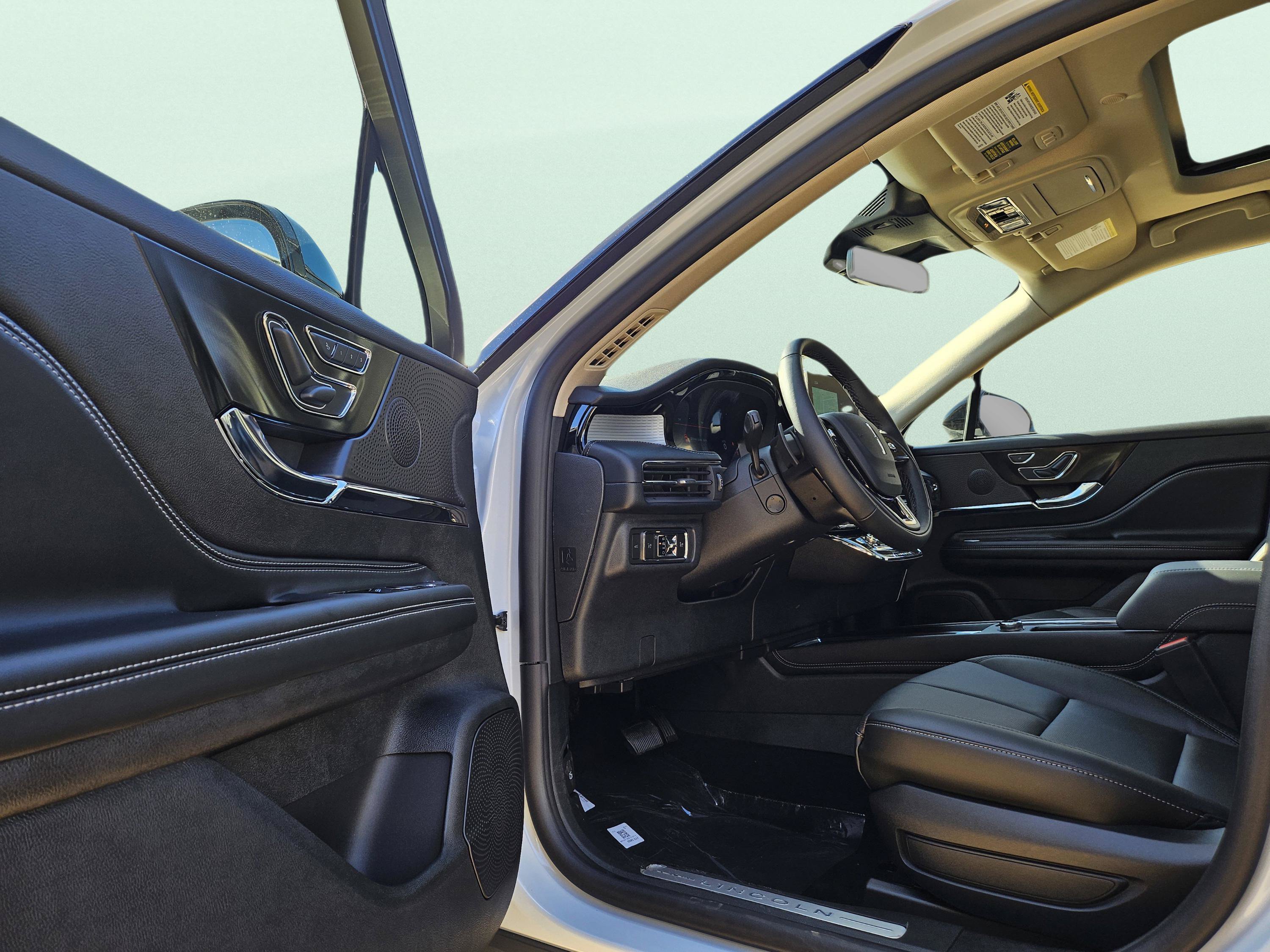 New 2026 Lincoln Corsair Premiere AWD/4WD image 10