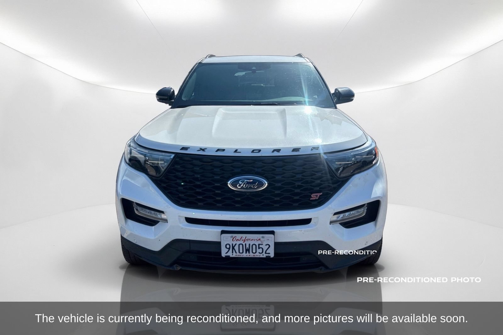 Used 2023 Ford Explorer ST w/ Equipment Group 401A AWD/4WD image 2