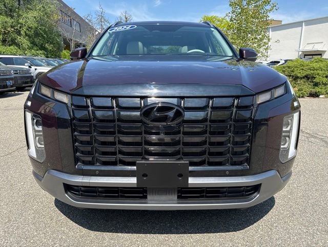 Used 2024 Hyundai Palisade Limited AWD/4WD image 2