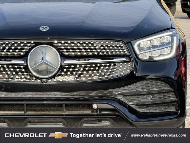 Used 2022 Mercedes-Benz GLC 300 image 4