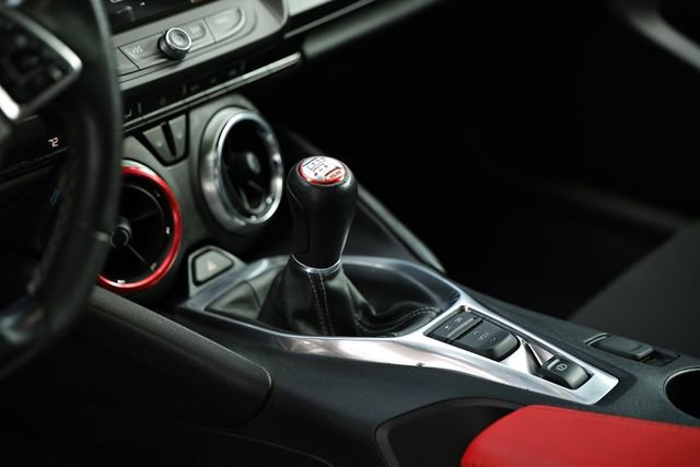 Used 2018 Chevrolet Camaro SS image 22