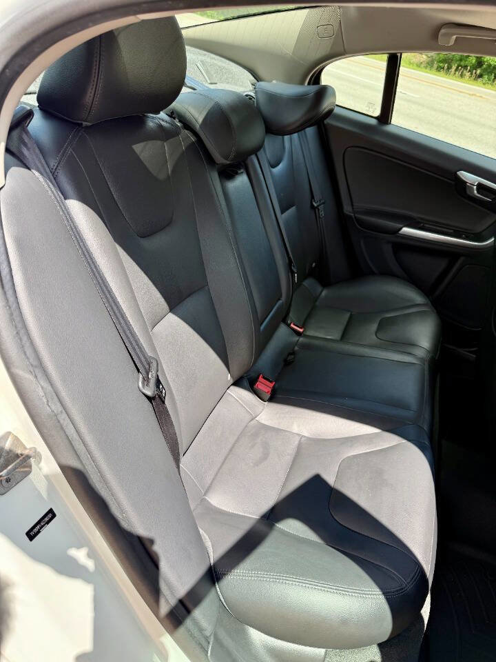 Used 2016 Volvo S60 T5 Premier image 22