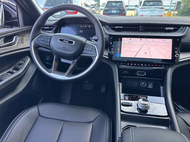 New 2027 Jeep Grand Cherokee Limited w/ Technology Group II AWD/4WD image 11