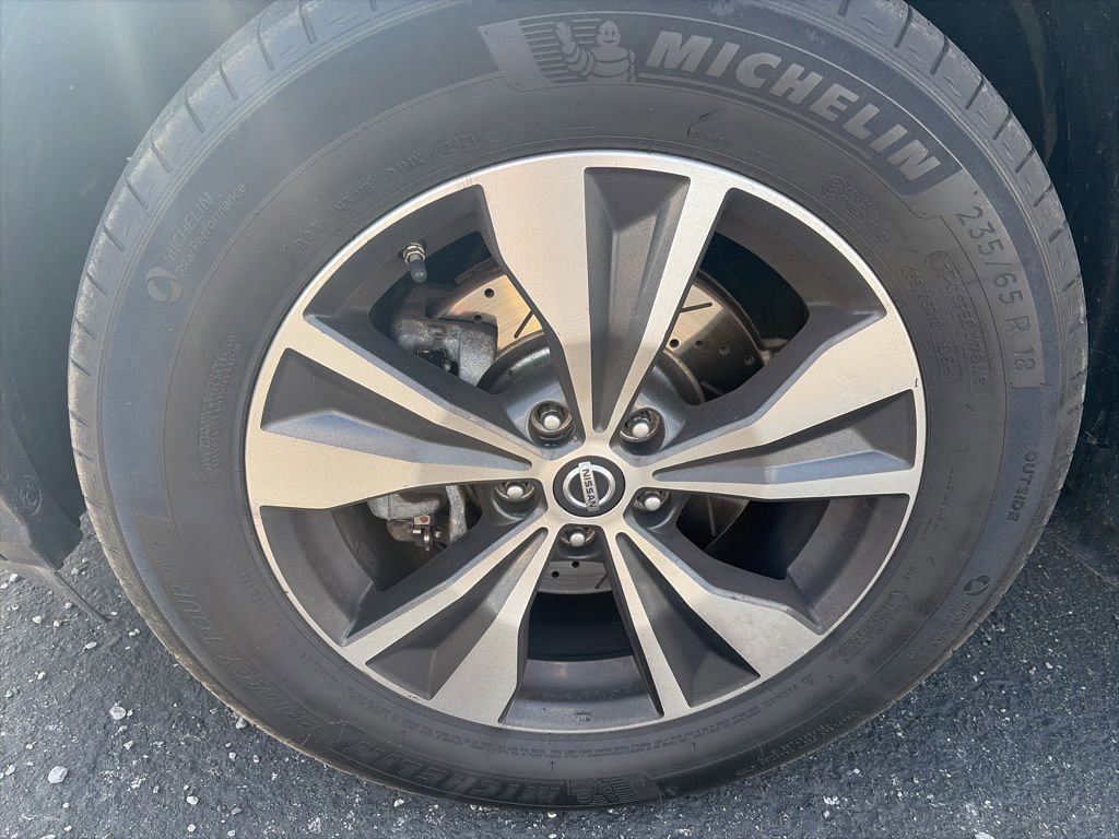 Used 2019 Nissan Murano SV w/ Premium Package AWD/4WD image 2
