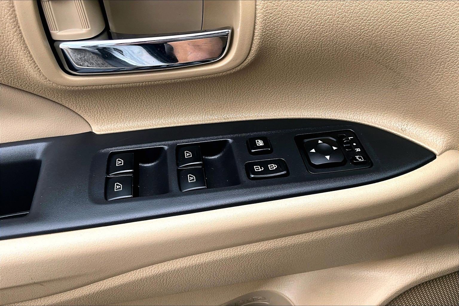 Used 2020 Mitsubishi Outlander GT AWD/4WD image 34