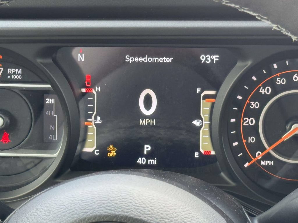 New 2026 Jeep Gladiator Mojave w/ Technology Group AWD/4WD image 25