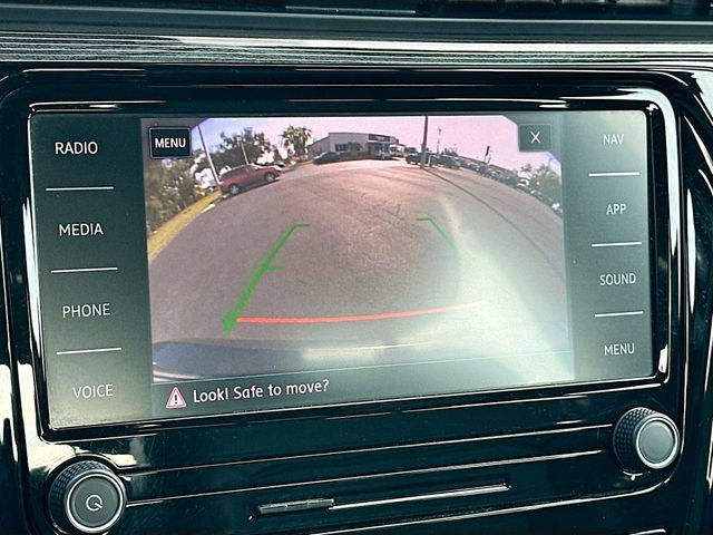 Used 2021 Volkswagen Passat 2.0T R-Line image 14