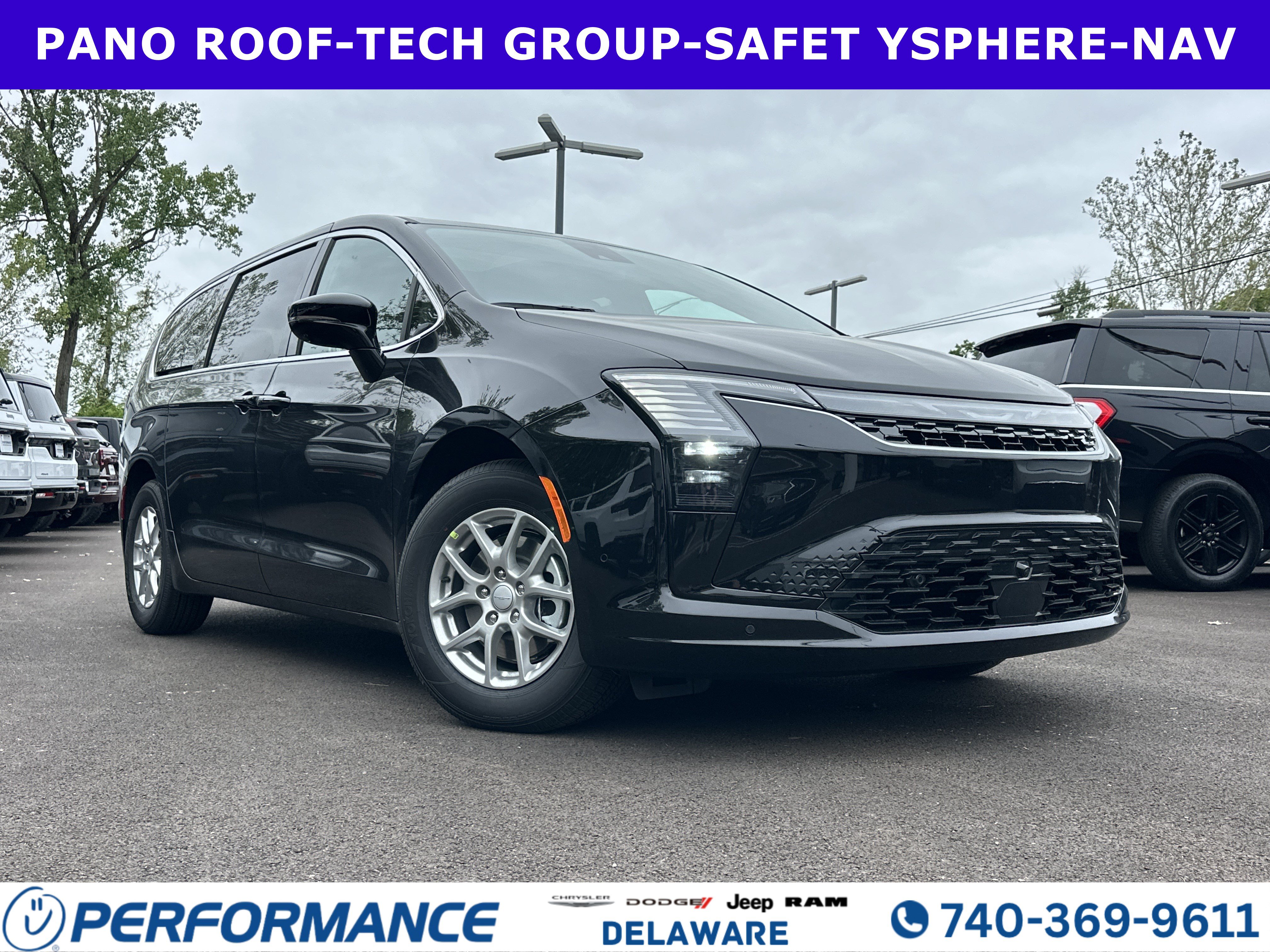 New 2027 Chrysler Pacifica Select w/ Family Tech Group