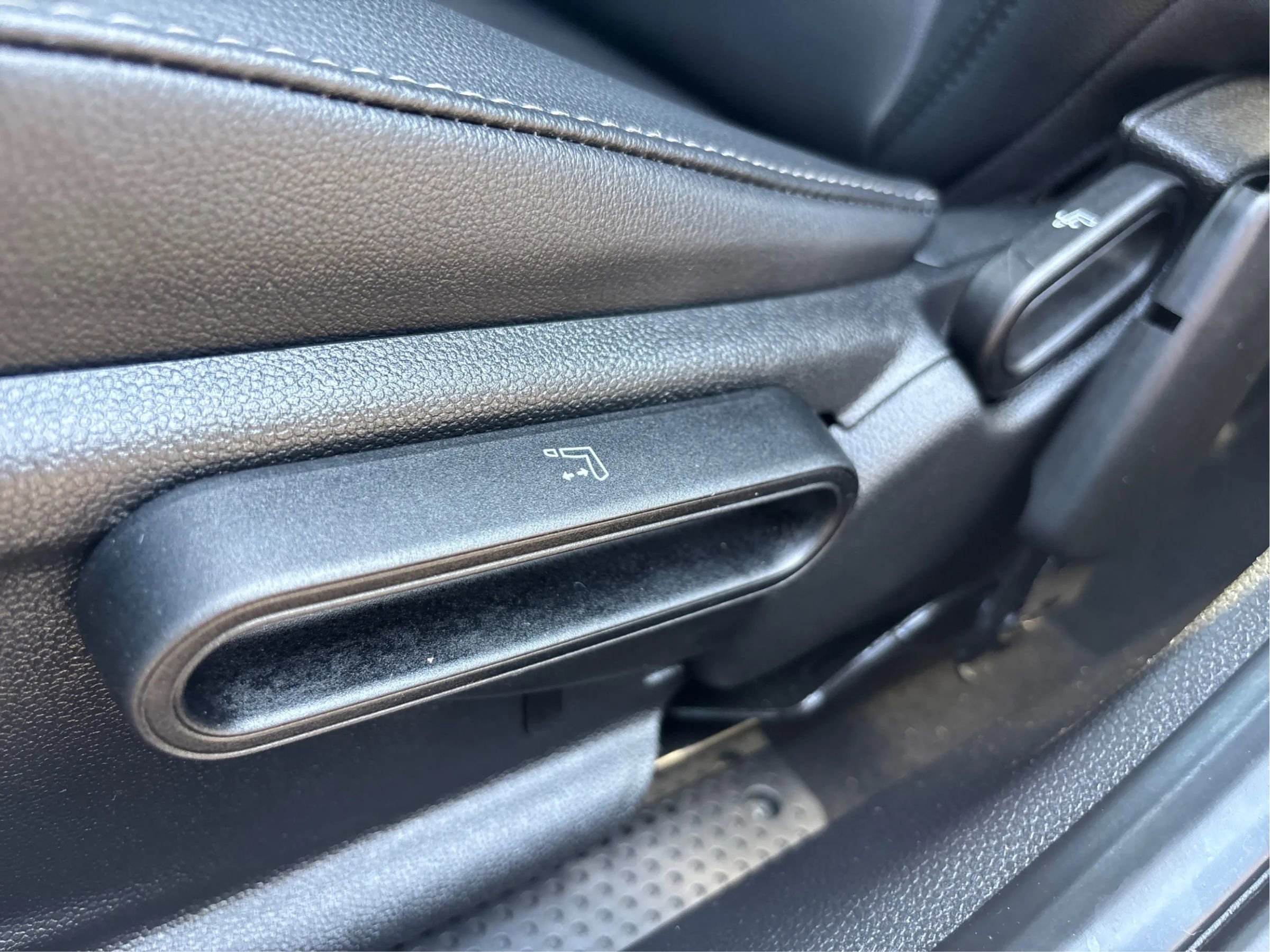 Used 2022 MINI Cooper S image 25