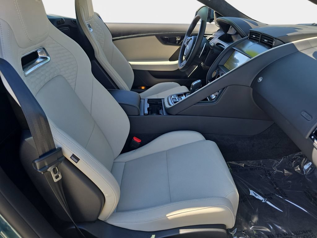 Certified 2024 Jaguar F-TYPE Coupe AWD image 10